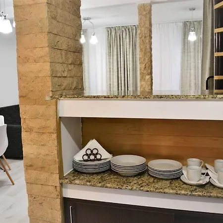 Casa Intr-o Zona Linistita In * Eforie Nord