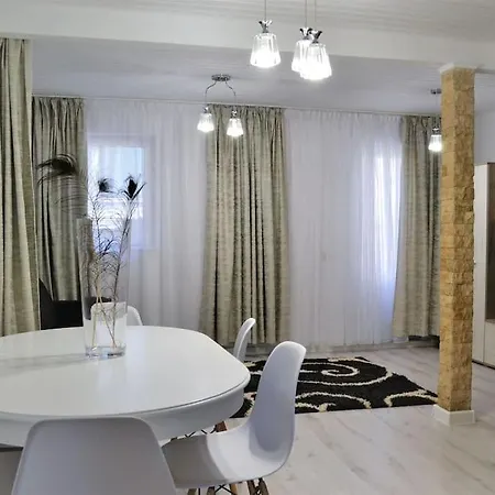 Holiday home Casa Intr-o Zona Linistita In
