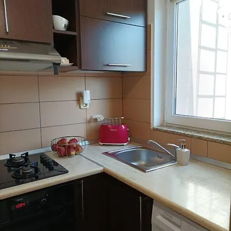 Casa Intr-o Zona Linistita In